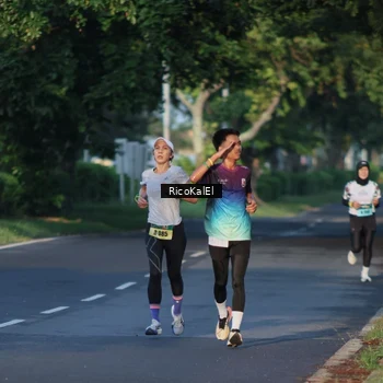 Runner Photo 6017541