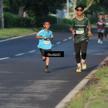 Runner Photo 6017572