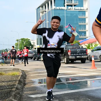 Runner Photo 6017593