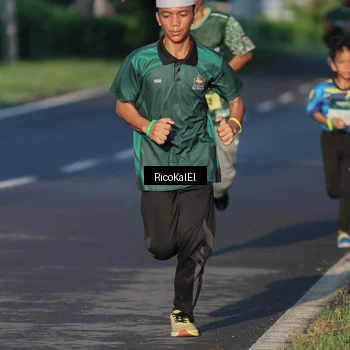 Runner Photo 6017595
