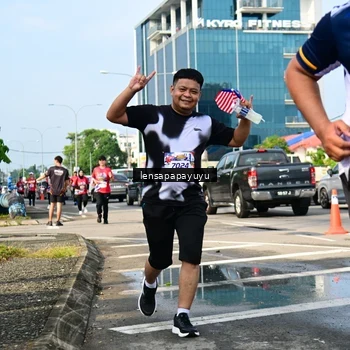 Runner Photo 6017601