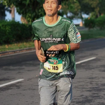 Runner Photo 6017608