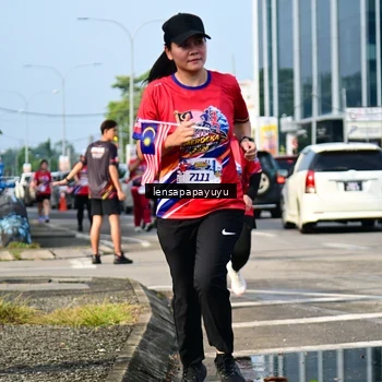 Runner Photo 6017612