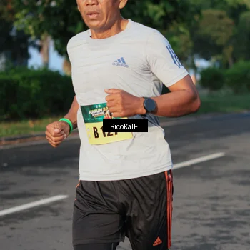 Runner Photo 6017634