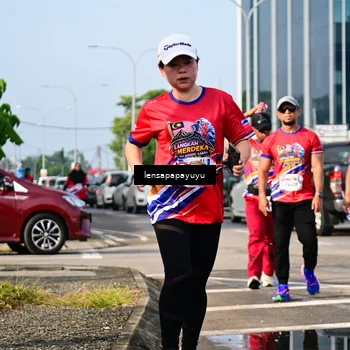 Runner Photo 6017635