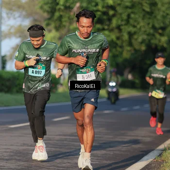 Runner Photo 6017637