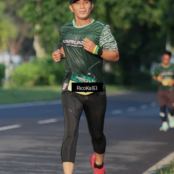 Runner Photo 6017640
