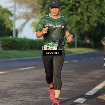 Runner Photo 6017645