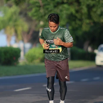 Runner Photo 6017654