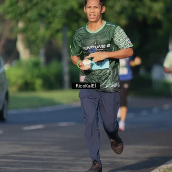 Runner Photo 6017657