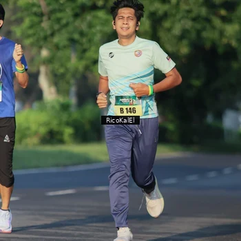 Runner Photo 6017665