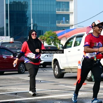 Runner Photo 6017667