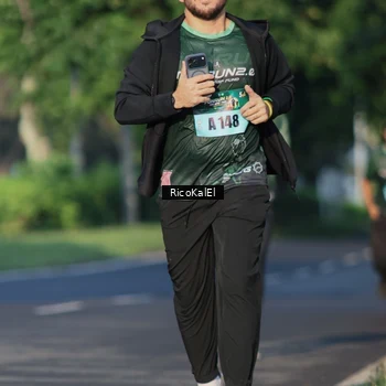 Runner Photo 6017674