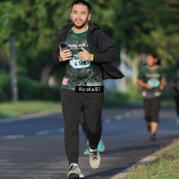 Runner Photo 6017675