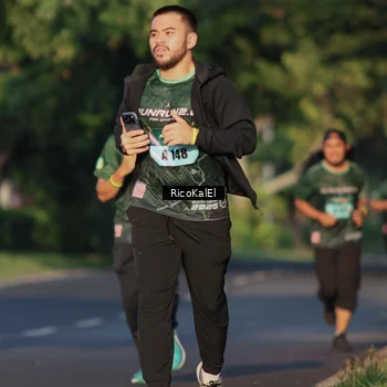 Runner Photo 6017677