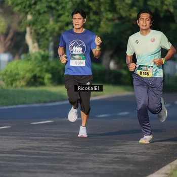 Runner Photo 6017678