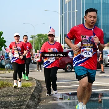 Runner Photo 6017681
