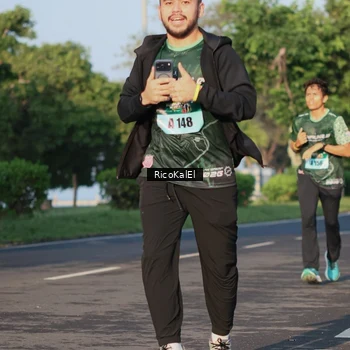 Runner Photo 6017682