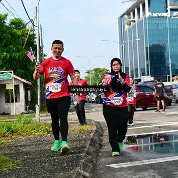 Runner Photo 6017691