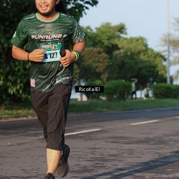 Runner Photo 6017692