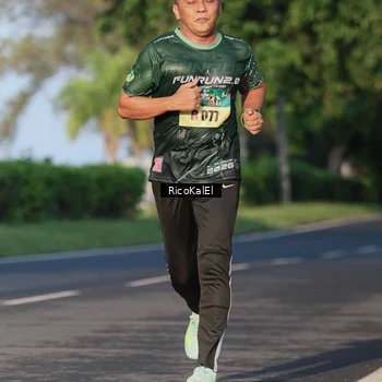 Runner Photo 6017697