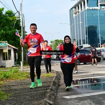 Runner Photo 6017699
