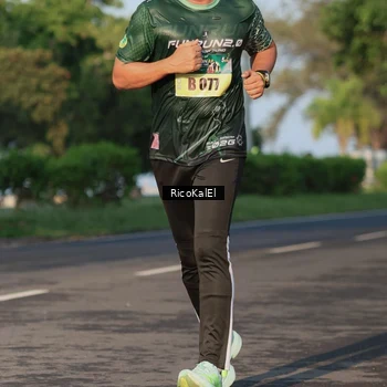 Runner Photo 6017708