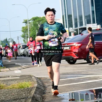 Runner Photo 6017713