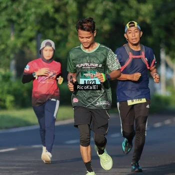 Runner Photo 6017716