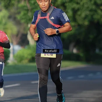 Runner Photo 6017725