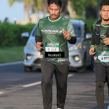 Runner Photo 6017748