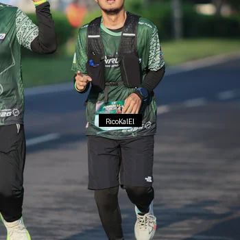 Runner Photo 6017752