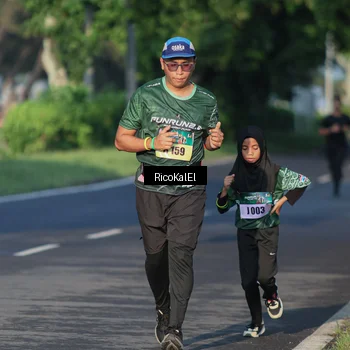 Runner Photo 6017755