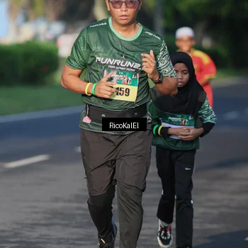 Runner Photo 6017768