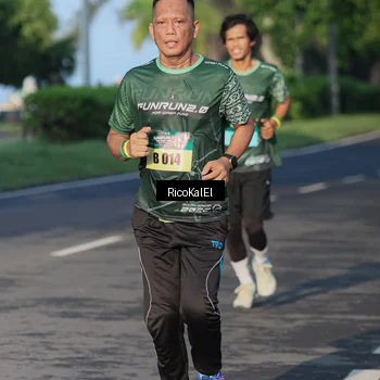 Runner Photo 6017769