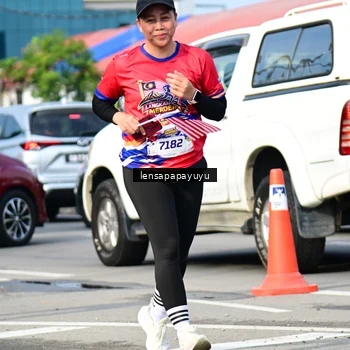 Runner Photo 6017779