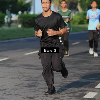 Runner Photo 6017791