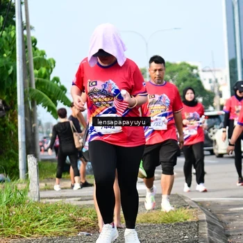 Runner Photo 6017798