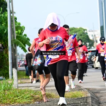 Runner Photo 6017800
