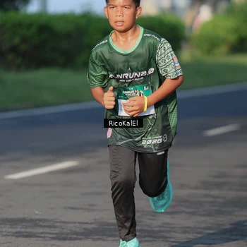 Runner Photo 6017801