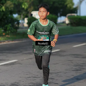 Runner Photo 6017806