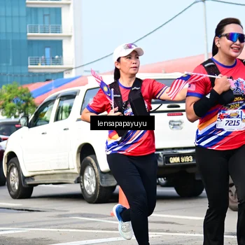 Runner Photo 6017807