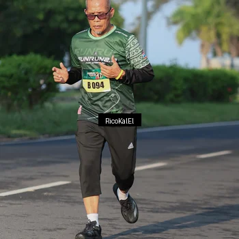 Runner Photo 6017830