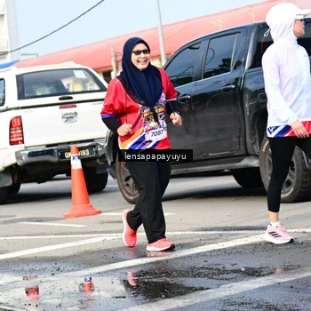 Runner Photo 6017851