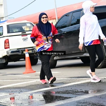Runner Photo 6017854