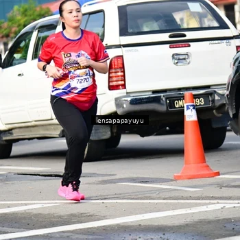 Runner Photo 6017855
