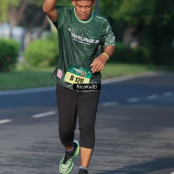 Runner Photo 6017863