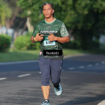 Runner Photo 6017867