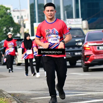 Runner Photo 6017873