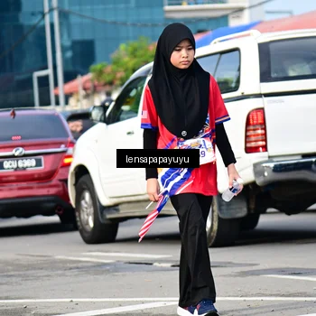 Runner Photo 6017875